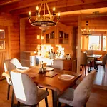 Paradise Albergue Dajti