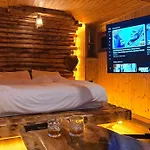 Albergue Paradise Dajti