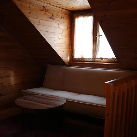 אכסניה Paradise Dajti