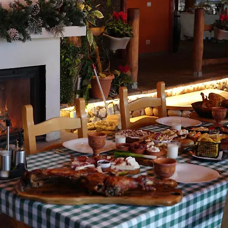 Paradise אכסניה Dajti